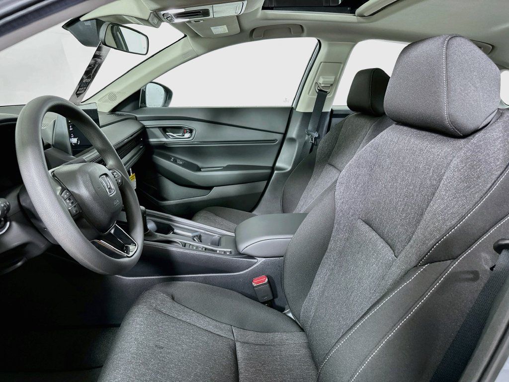 Used 2026 Honda Accord SE image 8