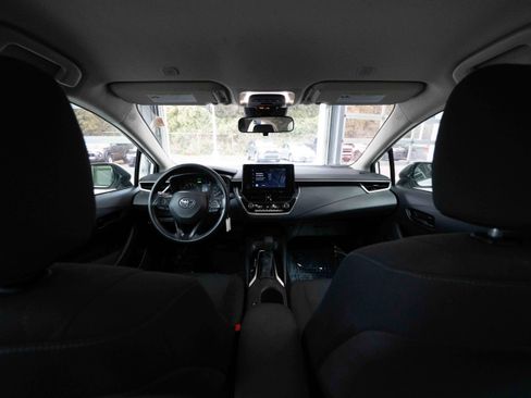 Used 2023 Toyota Corolla LE image 19