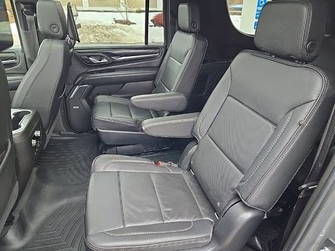 Used 2021 GMC Yukon XL Denali w/ Denali Premium Package image 47