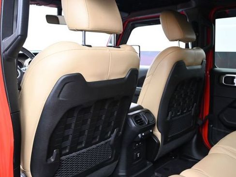 Used 2019 Jeep Wrangler Unlimited Rubicon AWD/4WD image 24