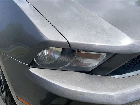 Used 2011 Ford Mustang Coupe w/ V6 Performance Pkg RWD image 23