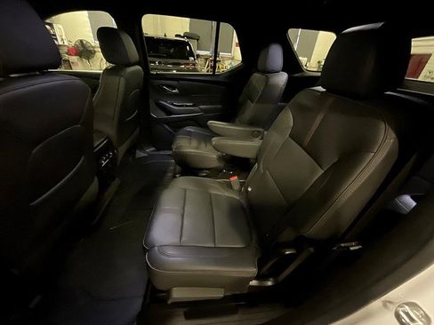 Used 2024 Chevrolet Traverse RS w/ LPO, Floor Liner Package image 27