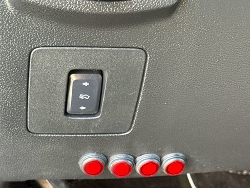 Used 2015 Ford F150 Lariat w/ Heavy-Duty Payload Package RWD image 23