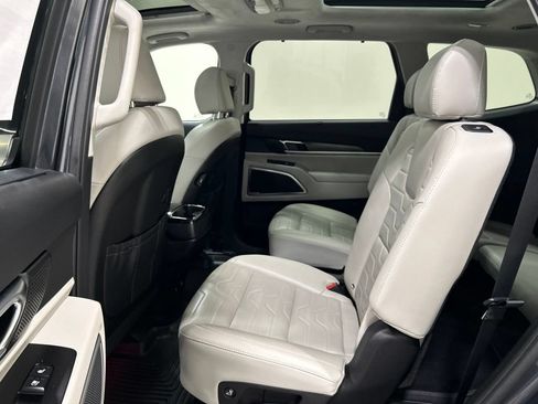 Used 2020 Kia Telluride SX w/ SX Prestige Package AWD/4WD image 31