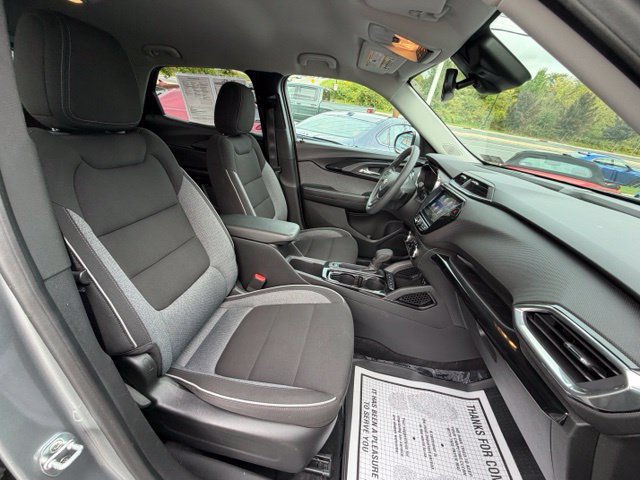 Certified 2023 Chevrolet TrailBlazer LT w/ Convenience Package FWD image 35
