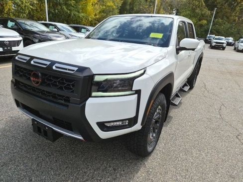 New 2026 Nissan Frontier PRO-4X w/ Pro-4x Convenience Package image 5