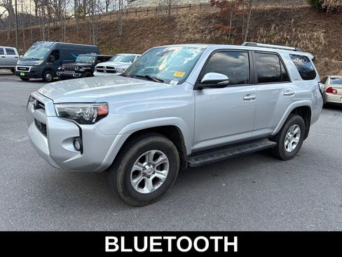 Used 2020 Toyota 4Runner SR5 Premium image 6