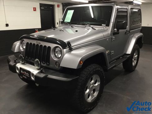 Used 2014 Jeep Wrangler Sahara w/ Dual Top Group AWD/4WD image 6