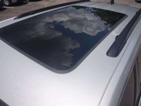 Used 2023 Jeep Grand Cherokee 4WD 4xe w/ Luxury Tech Group II image 14