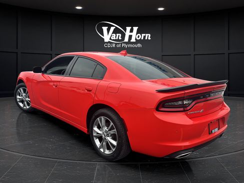 Certified 2022 Dodge Charger SXT w/ Cold Weather Package AWD/4WD image 5