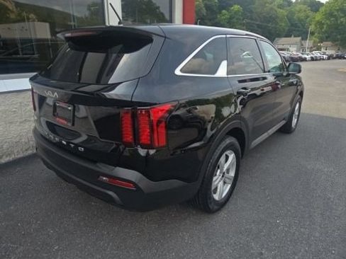 Used 2022 Kia Sorento LX FWD image 6