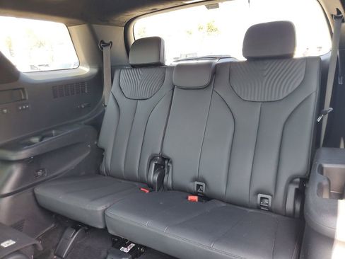 Used 2024 Hyundai Palisade Calligraphy image 9