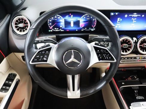 Certified 2025 Mercedes-Benz GLB 250 4MATIC image 5