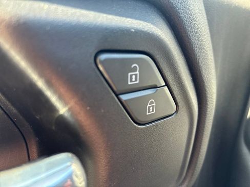 Used 2023 GMC Sierra 1500 Pro w/ Graphite Edition AWD/4WD image 7