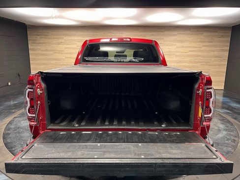 Used 2019 Toyota Tundra SR5 w/ TRD Off Road Package image 19