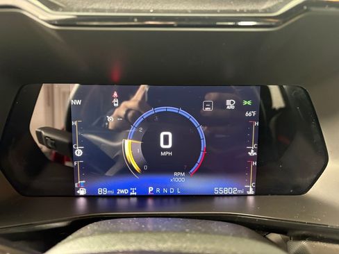 Used 2023 Chevrolet Colorado Z71 w/ Z71 Convenience Package 2 image 17