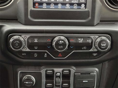 Used 2021 Jeep Gladiator Sport image 5