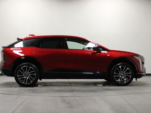 Used 2025 Cadillac Optiq Sport 2 w/ LPO, Floor Liner Package image 3