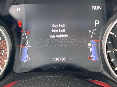 Used 2020 Jeep Compass Trailhawk AWD/4WD image 8