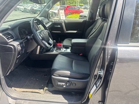 Used 2023 Toyota 4Runner SR5 Premium w/ Moonroof Package AWD/4WD image 13