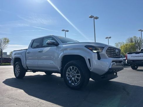 Used 2026 Toyota Tacoma Limited image 3