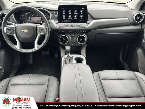 Used 2024 Chevrolet Blazer LT FWD image 13
