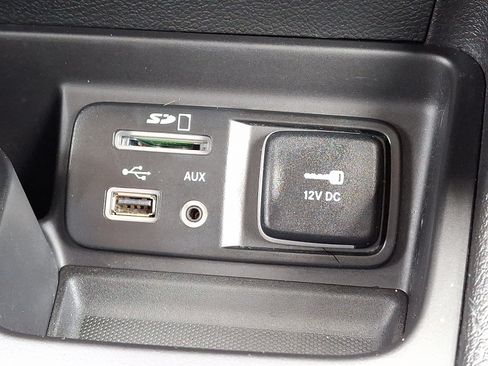 Used 2017 Jeep Cherokee Limited AWD/4WD image 26