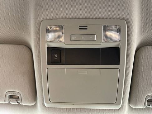 Used 2017 Toyota Tacoma SR w/ SR Convenience Package image 28