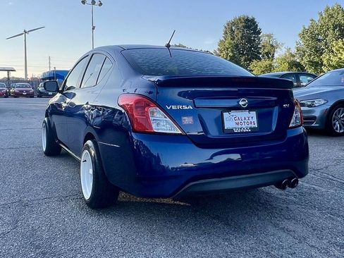 Used 2018 Nissan Versa SV image 4