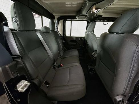 Used 2023 Jeep Gladiator Sport AWD/4WD image 24