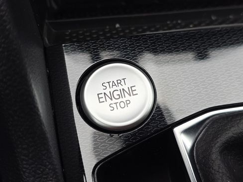 New 2026 Volkswagen Taos SE AWD/4WD image 26