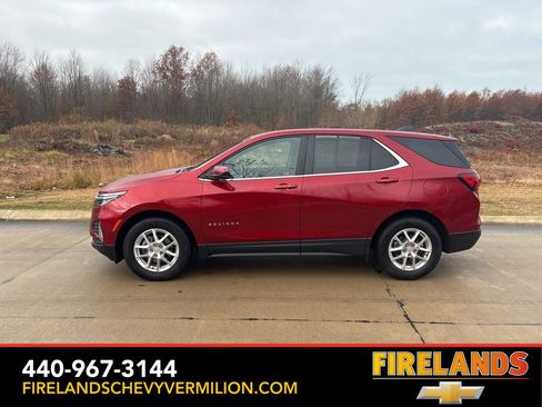 Certified 2024 Chevrolet Equinox LT image 2