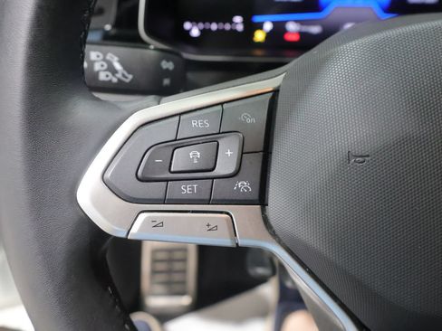 Used 2025 Volkswagen Jetta Sport FWD image 31