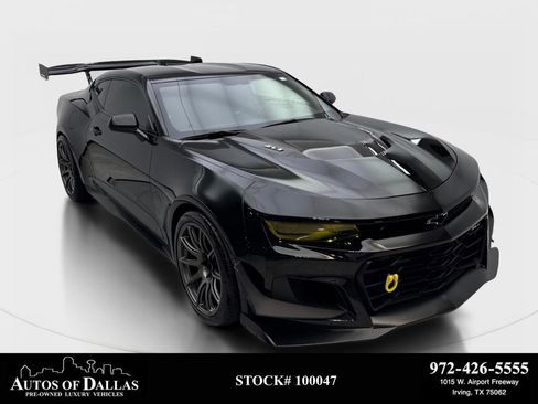 Used 2018 Chevrolet Camaro ZL1 RWD image 1