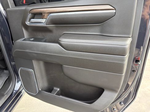 Used 2023 Chevrolet Silverado 1500 RST image 9