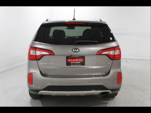 Used 2015 Kia Sorento SX image 21