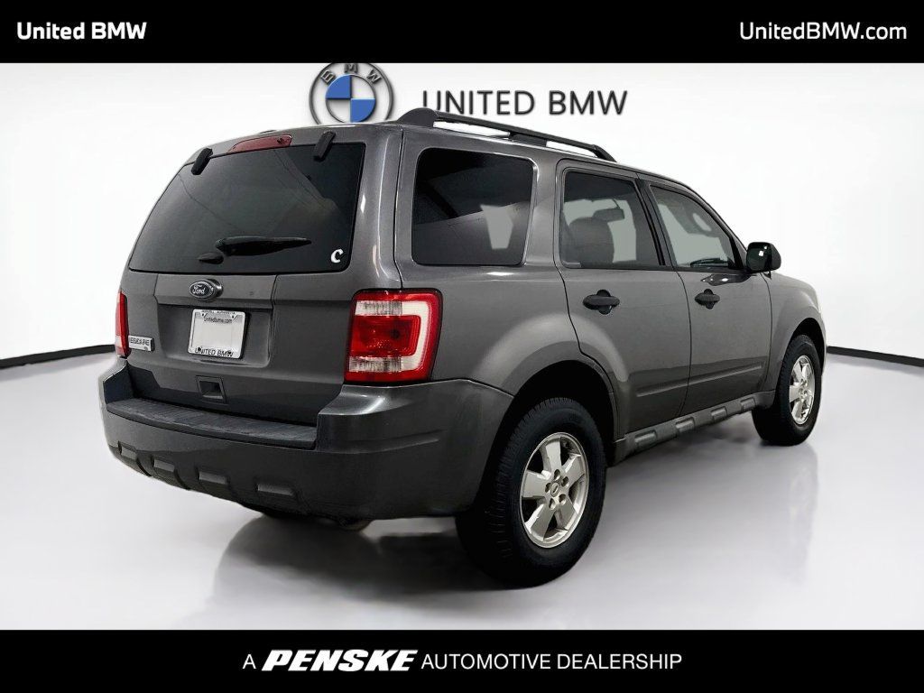 Used 2011 Ford Escape XLT w/ Cargo Pkg FWD image 5