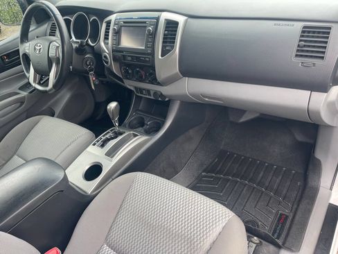 Used 2013 Toyota Tacoma 4x4 Double Cab w/ SR5 Pkg image 27