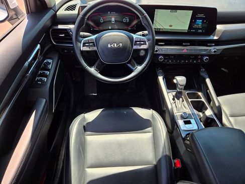 Used 2024 Kia Telluride S FWD image 15