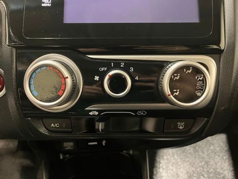 Used 2016 Honda Fit EX image 29