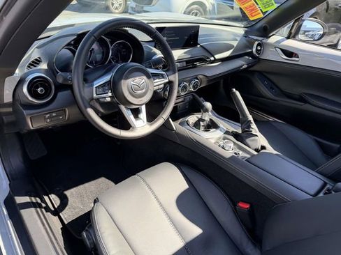 Certified 2025 MAZDA MX-5 Miata RF Grand Touring image 9