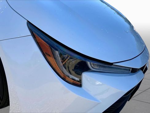 Used 2025 Toyota Corolla LE FWD image 27
