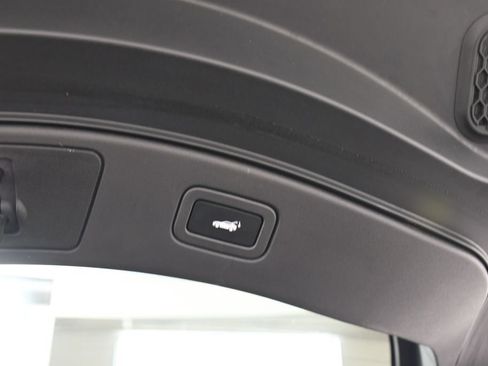 Used 2020 Jaguar F-TYPE R AWD/4WD image 24
