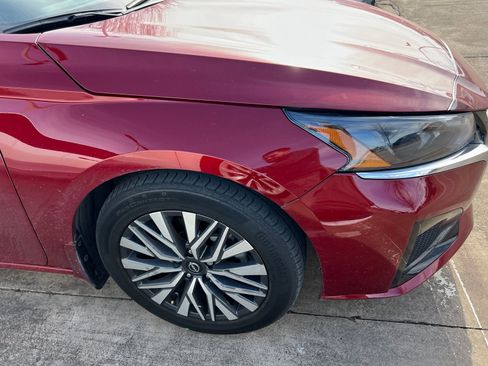 Used 2023 Nissan Altima 2.5 SV w/ SV Premium Package image 4