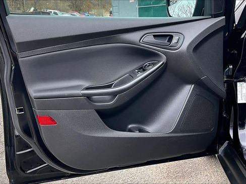 Used 2017 Ford Focus S image 20