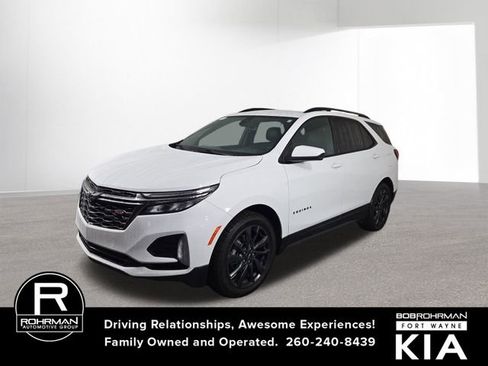 Used 2022 Chevrolet Equinox RS w/ LPO, Floor Liner Package image 1