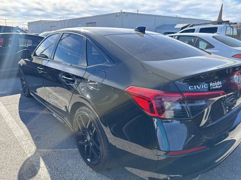 Used 2024 Honda Civic Sport image 7