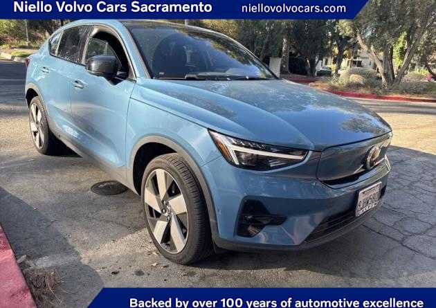 Used 2023 Volvo C40 P8 Recharge Ultimate AWD/4WD image 1
