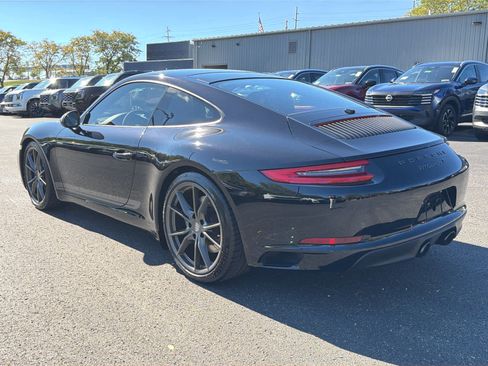 Used 2018 Porsche 911 Carrera T image 2