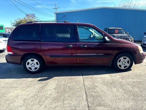 Used 2007 Ford Freestar SE image 5